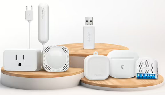 Compatibilité sur deux écosystèmes du dongle Z-Wave série 800 et ZigBee Aeotec ZWA060