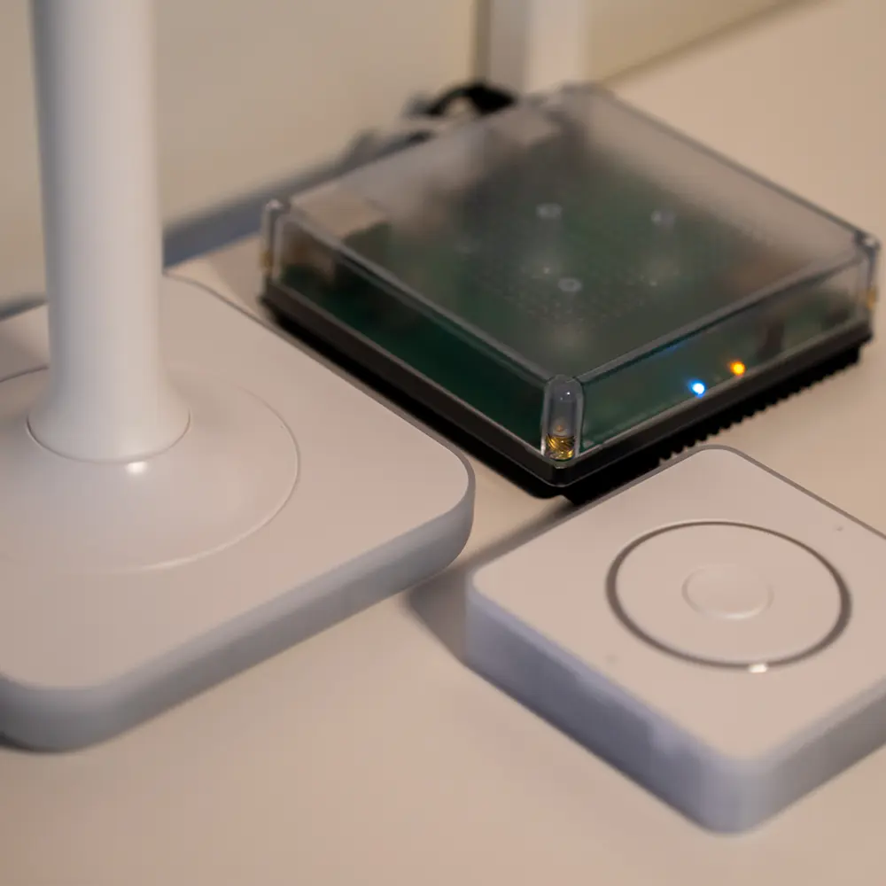 Un adaptateur Z-Wave conçu pour Home Assistant et une installation simplifiée avec l'antenne USB Z-Wave Home Assistant connect ZWA-2