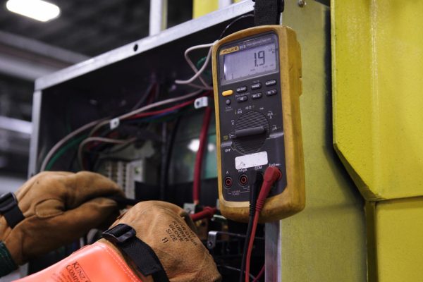 Remplacer un télérupteur par un télévariateur : le câblage