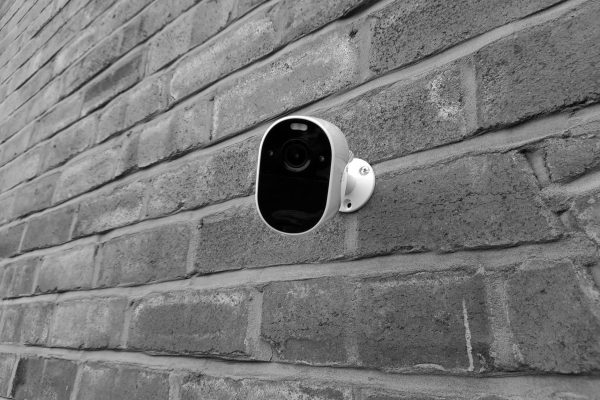 Comment installer une caméra de surveillance wifi extérieure ?