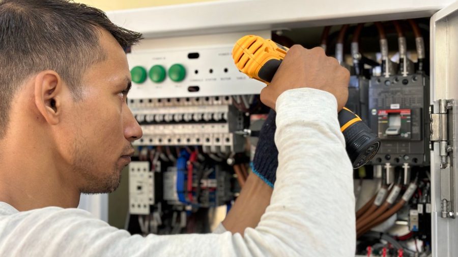 Brancher une cuisinière électrique : circuit, fils, limites